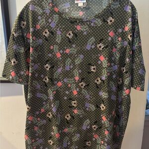 LuLaRoe Green and Purple Patterned Short Sleeve Top